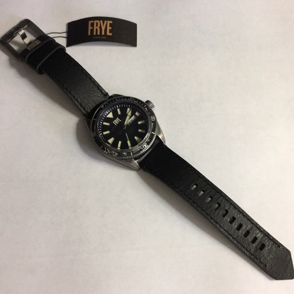 FRYE WATCH - Picture 4 of 8